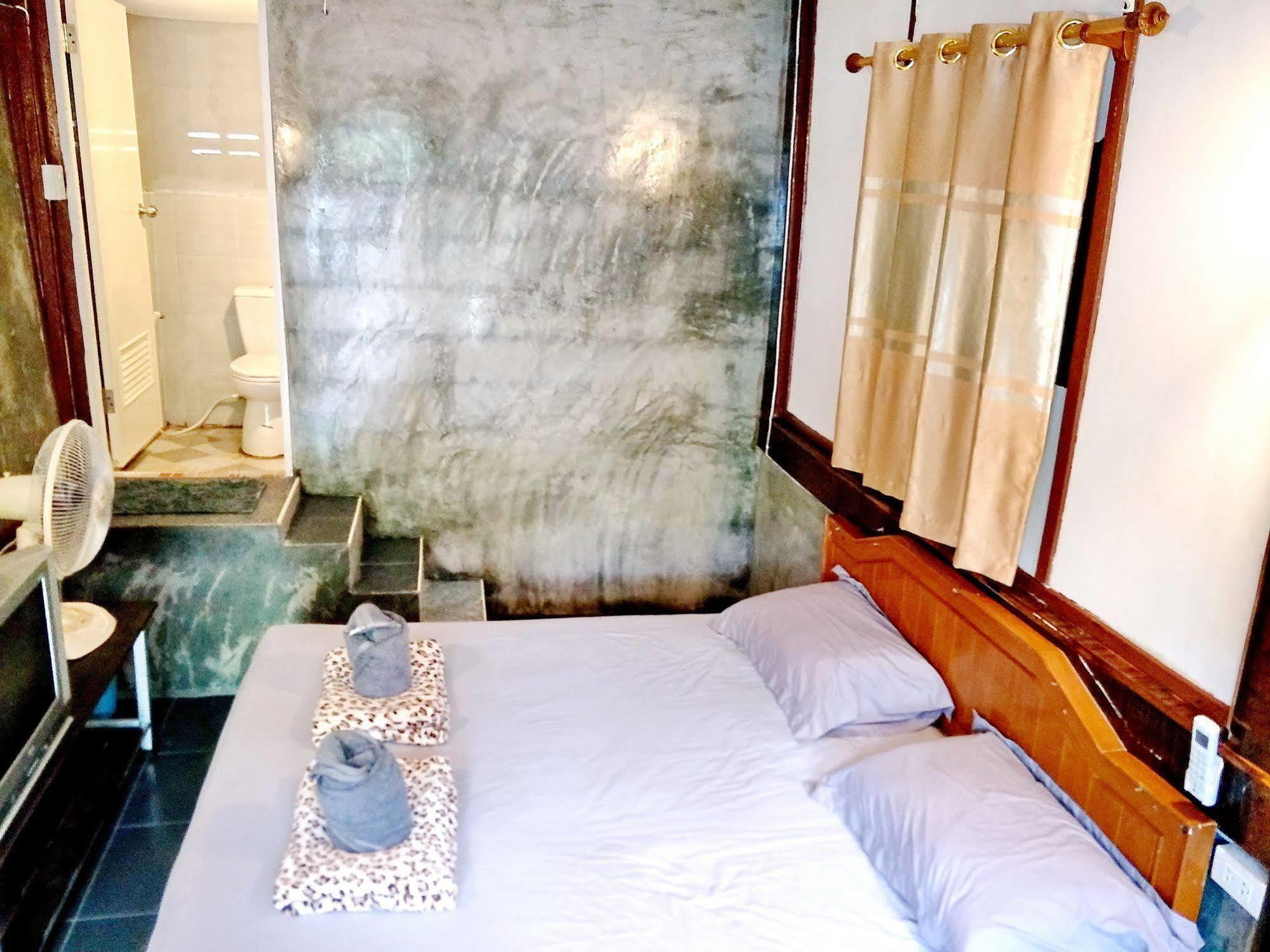 Tuk Tuk Guesthouse Ko Čang Exteriér fotografie